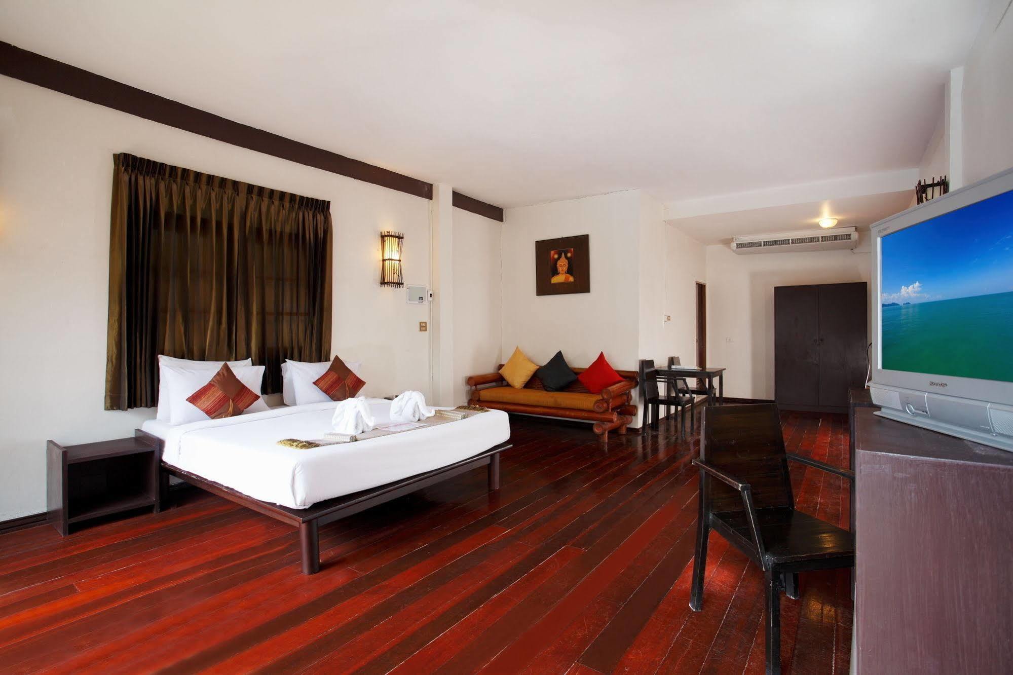 Bamboo Beach Hotel & Spa Patong Eksteriør bilde
